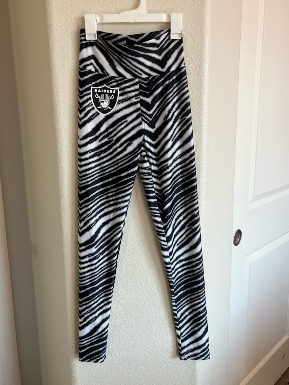 NFL Black & White Zebra Print Women's Jeggings